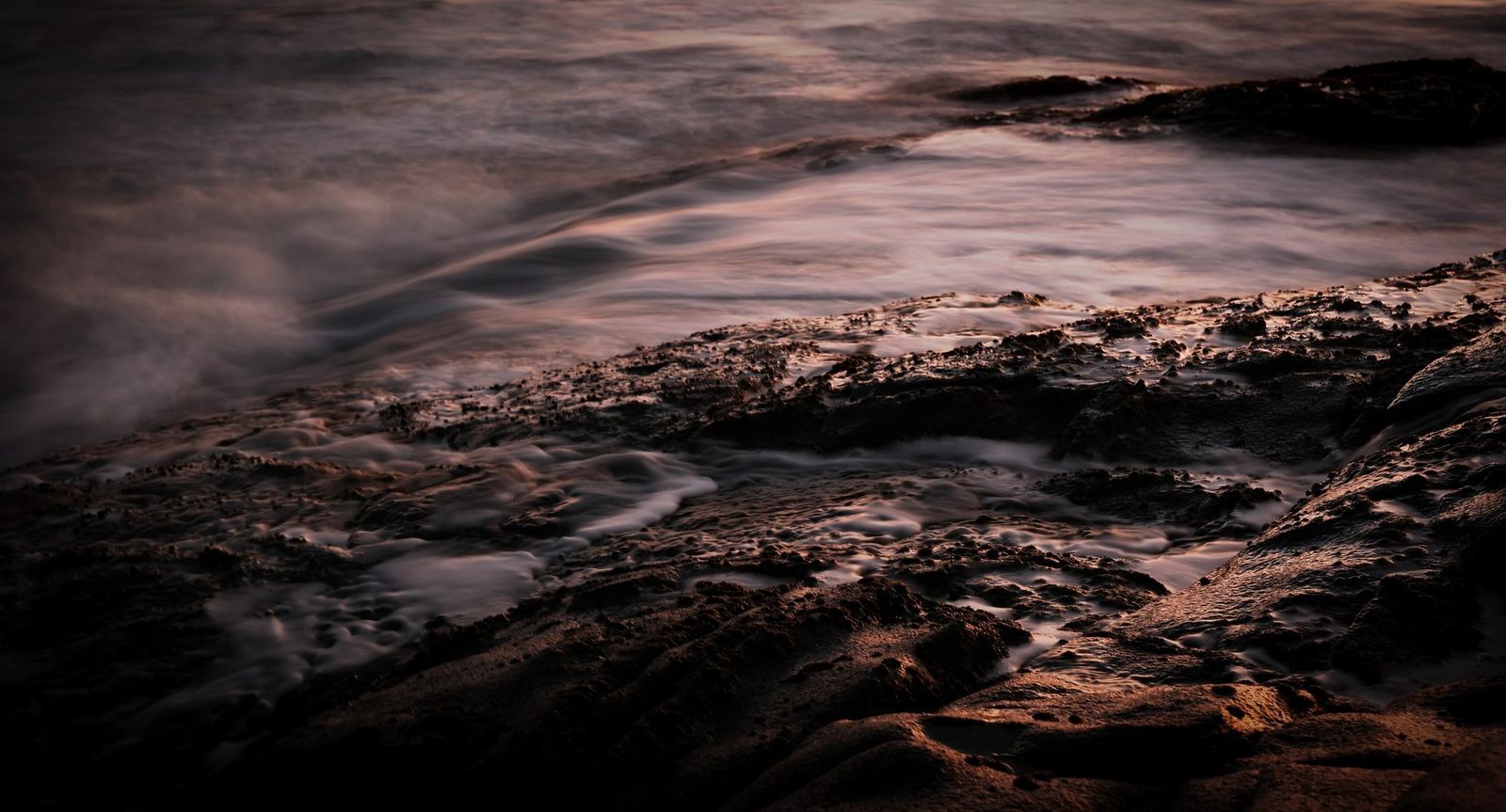 Water over reef, warm silk